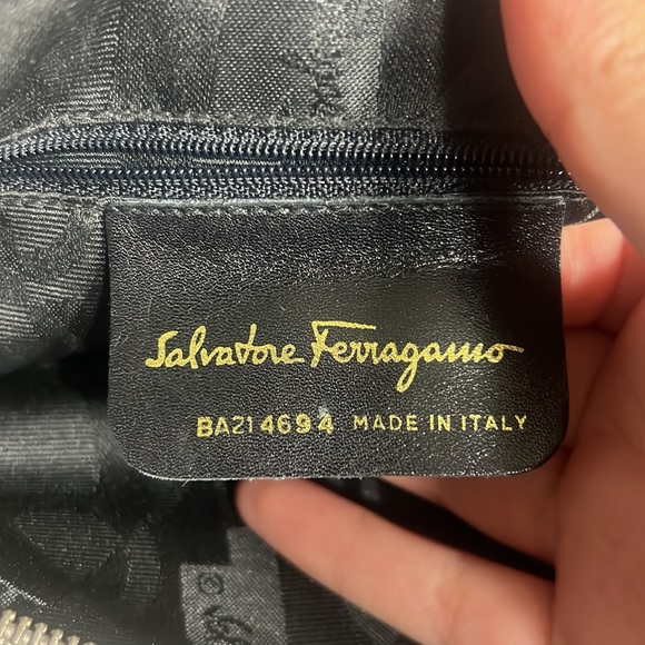 AUTHENTIC FERRAGAMO PURSE - Picture 5 of 7